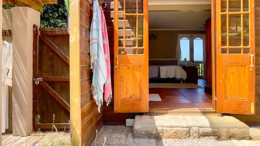 To Let 5 Bedroom Property for Rent in Southern Cross Western Cape